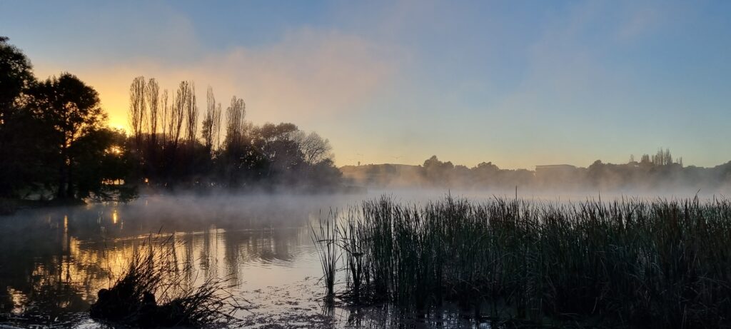Didams Close - Belconnen - Lake Ginnindera Sunrise